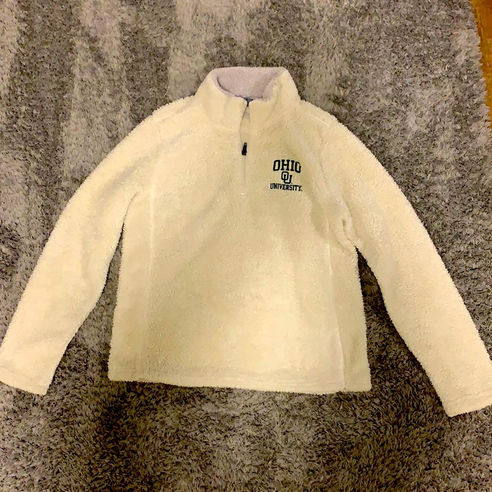 White fluffy pullover